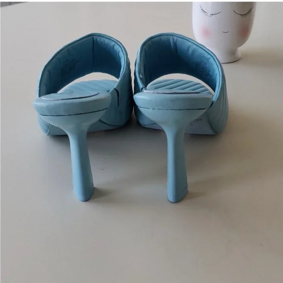 Antonio Milano Bright Blue Slide Sandals Heel with Textured Details Sz 9 - Picture 3 of 3